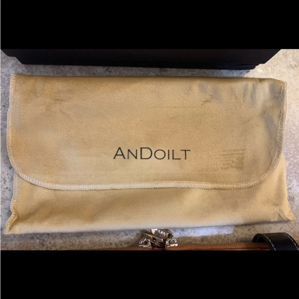 New! ANDOILT Womens Genuine Leather Wallet With Dust Bag